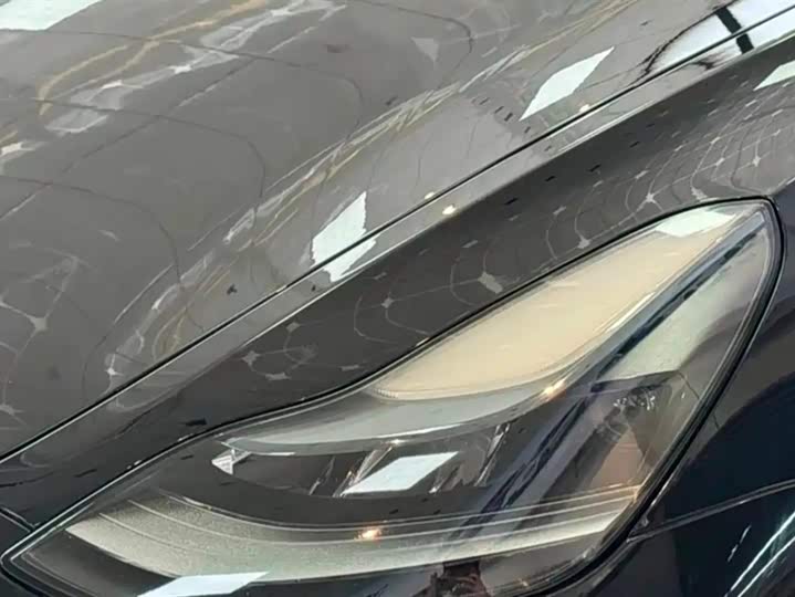 Фото 5 - Tesla Model 3