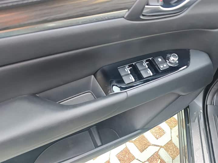 Фото 7 - Mazda CX-5