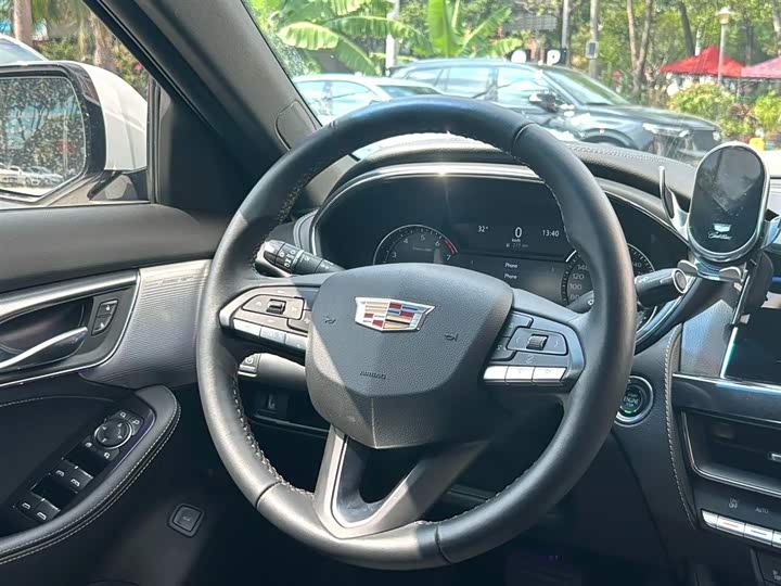 Фото 7 - Cadillac CT5