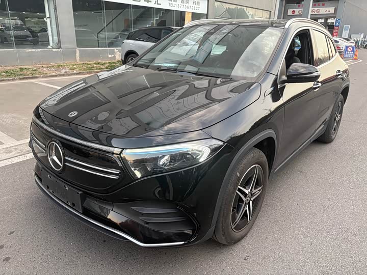 Фото 1 - Mercedes-Benz EQA