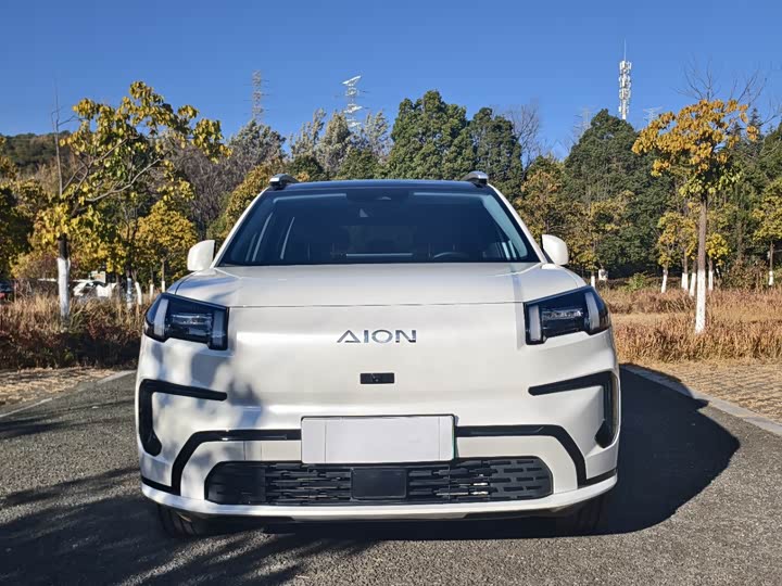Фото 2 - GAC Aion V