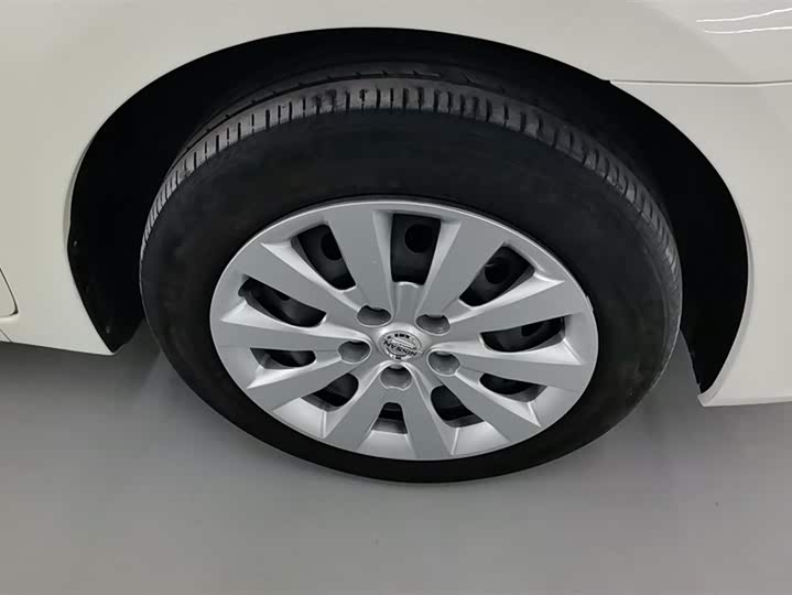 Фото 6 - Nissan Sylphy