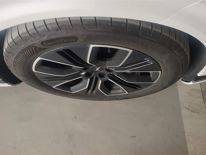 Фото 6 - XPeng G9