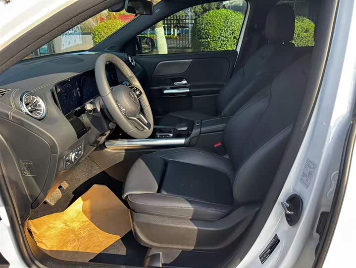 Фото 5 - Mercedes-Benz GLA-Class