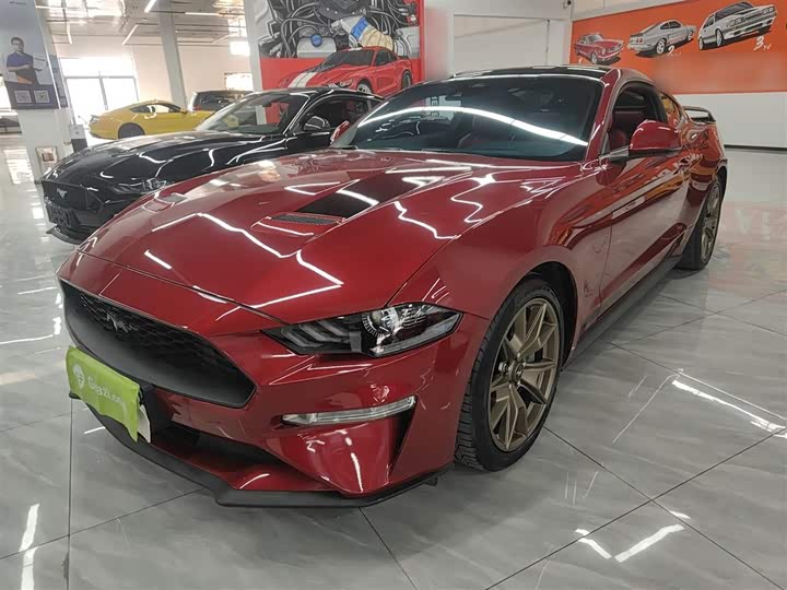 Фото 2 - Ford Mustang