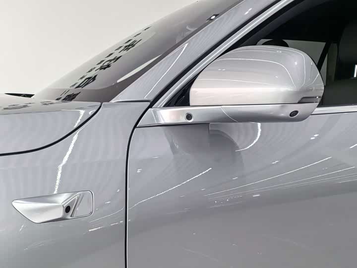 Фото 6 - LiXiang L9