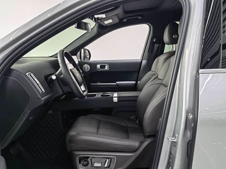 Фото 8 - LiXiang L9