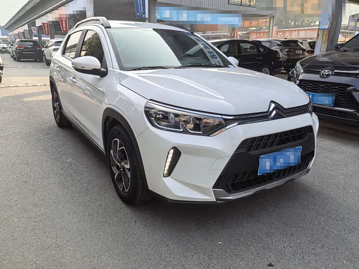 Фото 3 - Citroen C3-XR