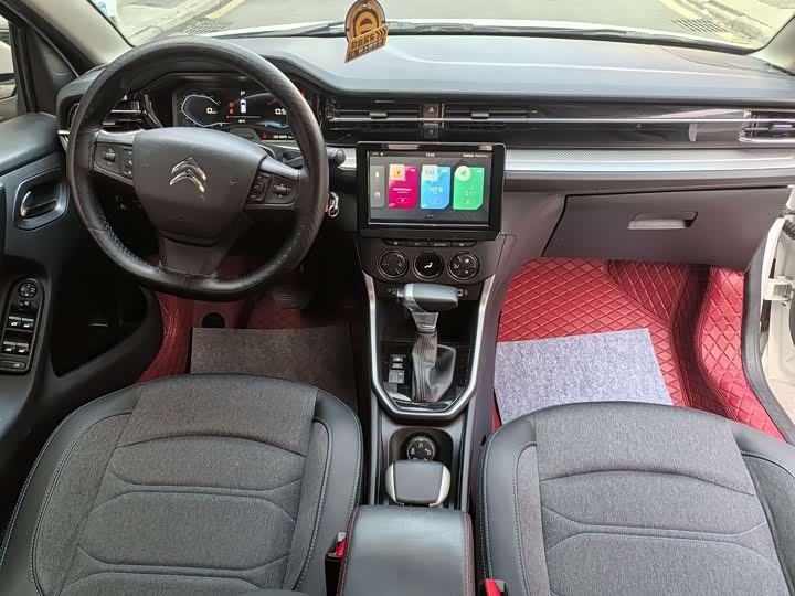 Фото 6 - Citroen C3-XR