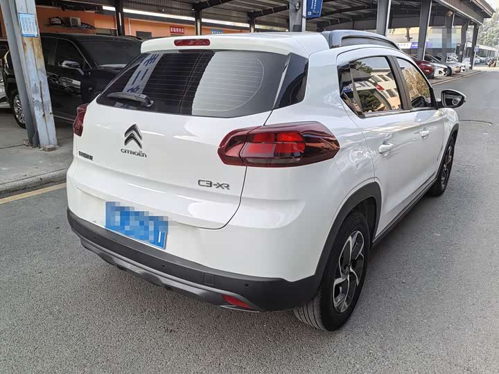 Фото 7 - Citroen C3-XR