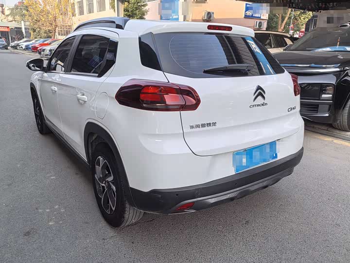 Фото 9 - Citroen C3-XR