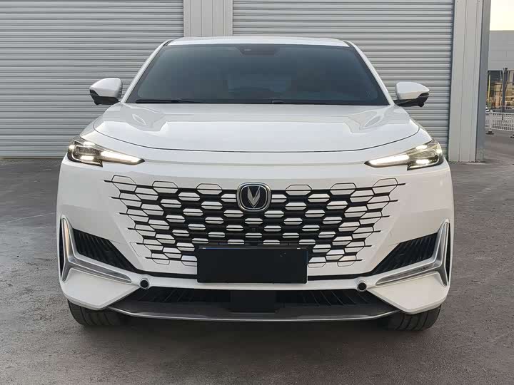 Фото 2 - Changan UNI-K