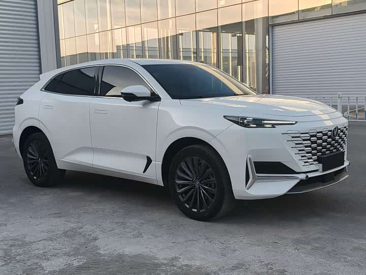 Фото 3 - Changan UNI-K