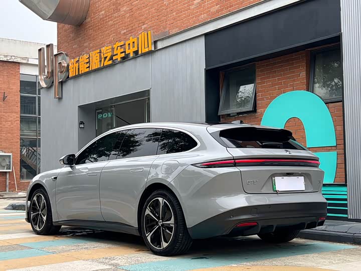 Фото 3 - Nio ET5T