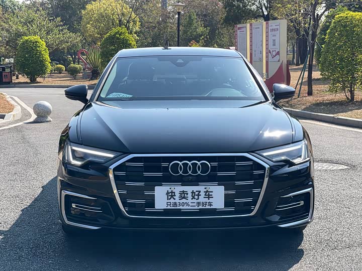 Фото 2 - Audi A6L