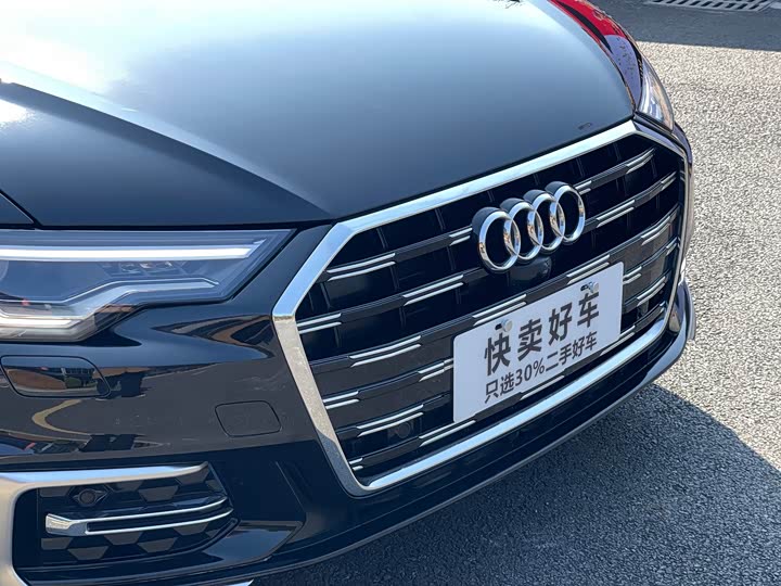 Фото 7 - Audi A6L