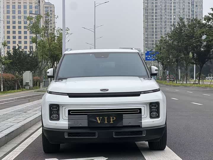 Фото 2 - Geely Icon