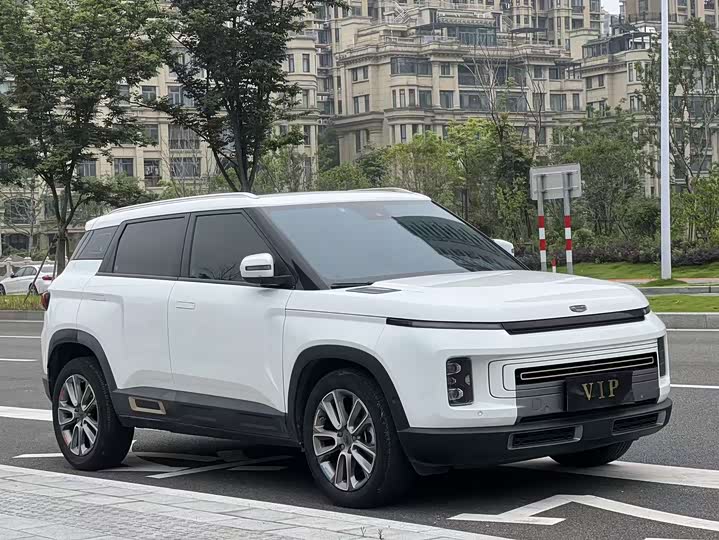 Фото 3 - Geely Icon