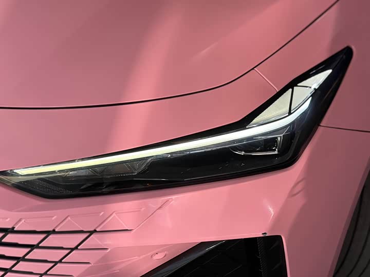 Фото 4 - Changan UNI-V