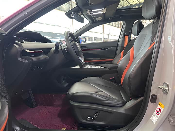 Фото 5 - Changan UNI-V