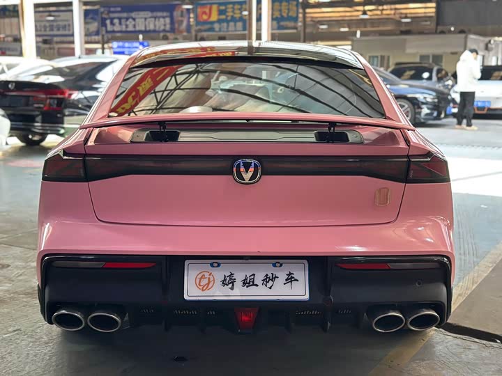 Фото 9 - Changan UNI-V