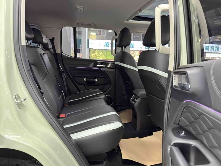 Фото 9 - Tank 300