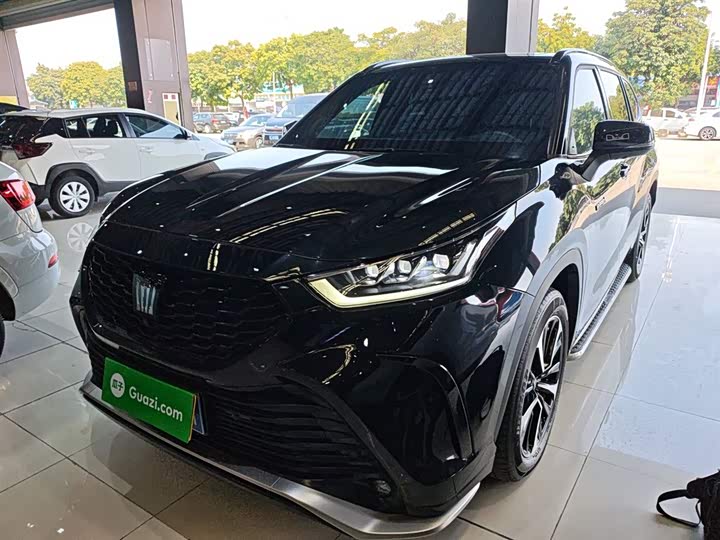 Фото 1 - Toyota Crown Kluger