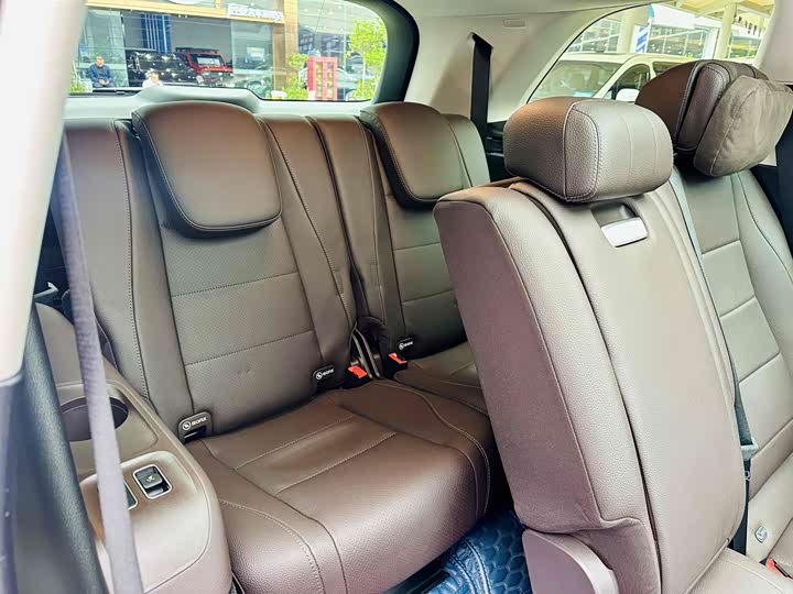 Фото 9 - Mercedes-Benz GLS-Class