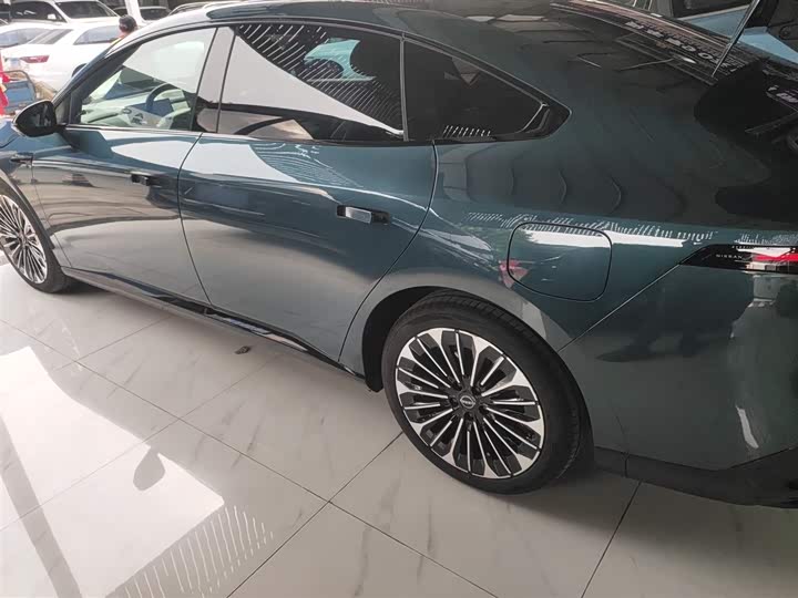 Фото 5 - Nissan N7