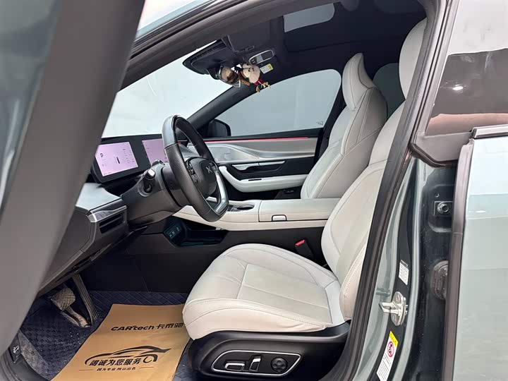 Фото 8 - XPeng P7