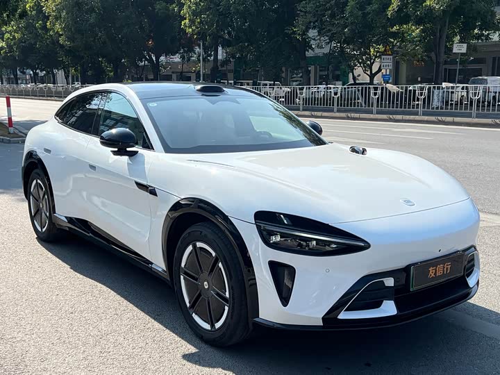 Фото 3 - Xiaomi YU7