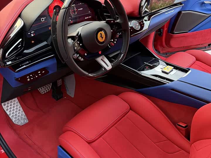 Фото 8 - Ferrari Purosangue