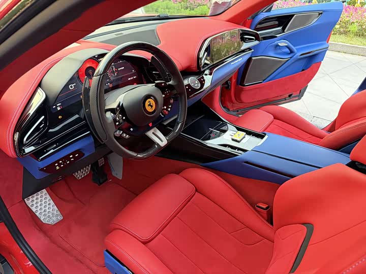 Фото 9 - Ferrari Purosangue