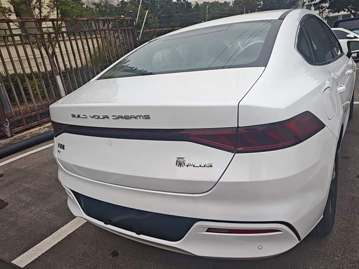 Фото 6 - BYD Qin Plus