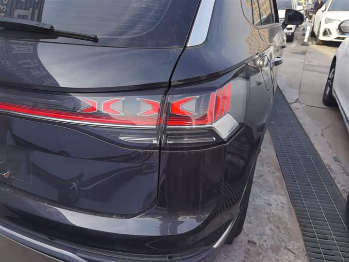 Фото 8 - Volkswagen Tayron