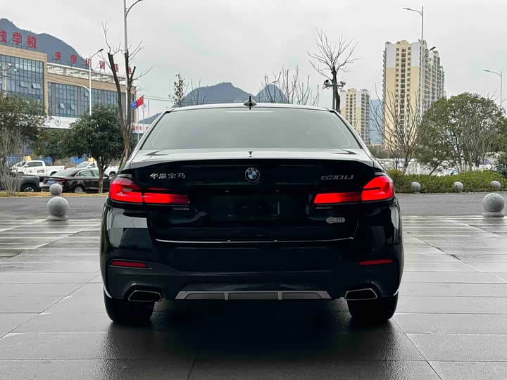 Фото 6 - BMW 5 Series