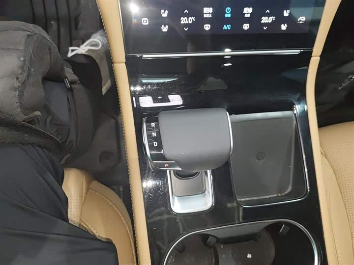 Фото 6 - LiXiang One