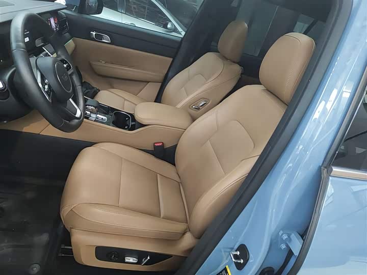 Фото 7 - LiXiang One