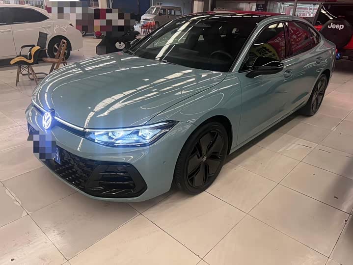 Фото 1 - Volkswagen Passat