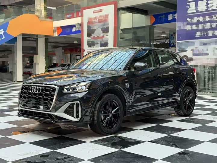 Фото 1 - Audi Q2L