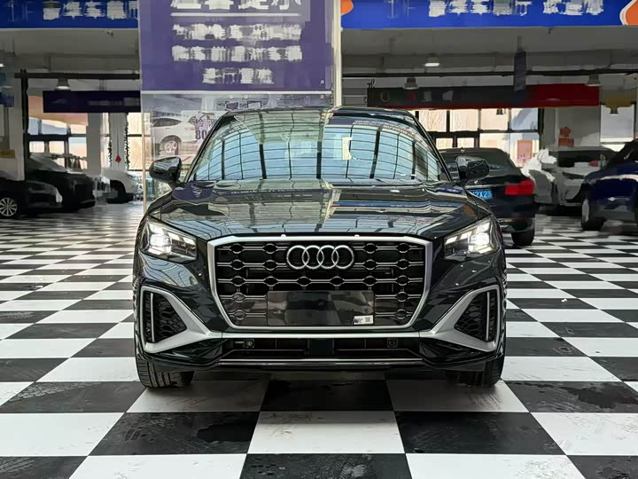 Фото 2 - Audi Q2L