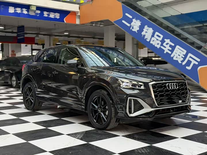 Фото 3 - Audi Q2L