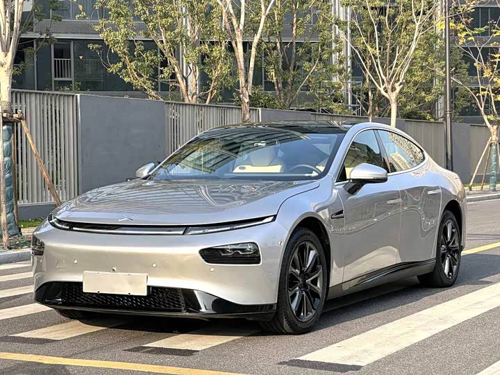 Фото 1 - XPeng P7