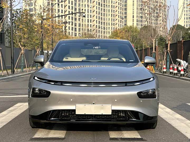 Фото 2 - XPeng P7