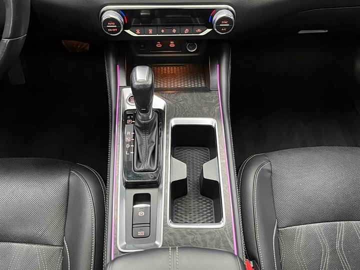 Фото 5 - Nissan Teana