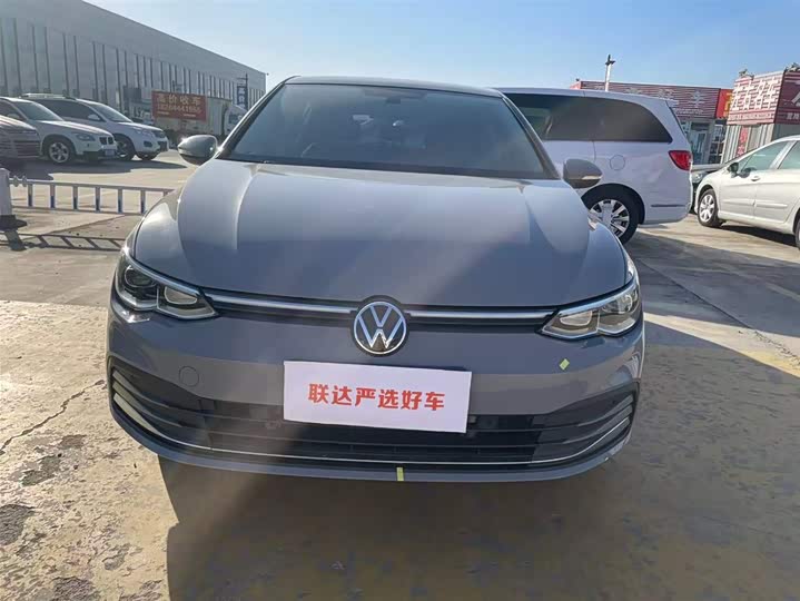 Фото 2 - Volkswagen Golf