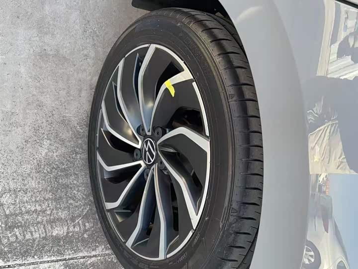 Фото 9 - Volkswagen Golf