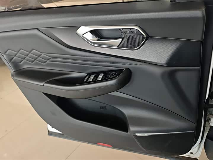 Фото 7 - Beijing X7