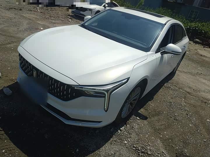 Фото 2 - Bestune B70