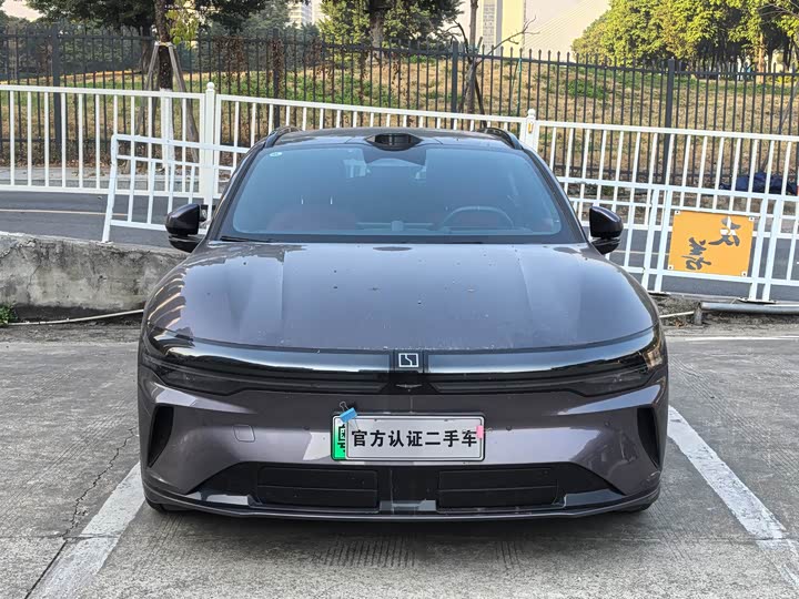 Фото 2 - Zeekr 007 GT